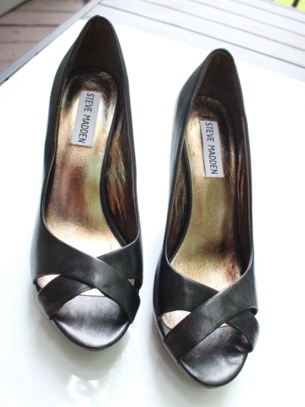 Steve Madden Prowl peep toe pumps